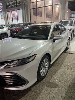 تۆیۆتا کامری